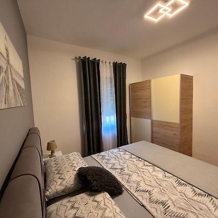 Apartment Karma Zadar Bagian luar foto