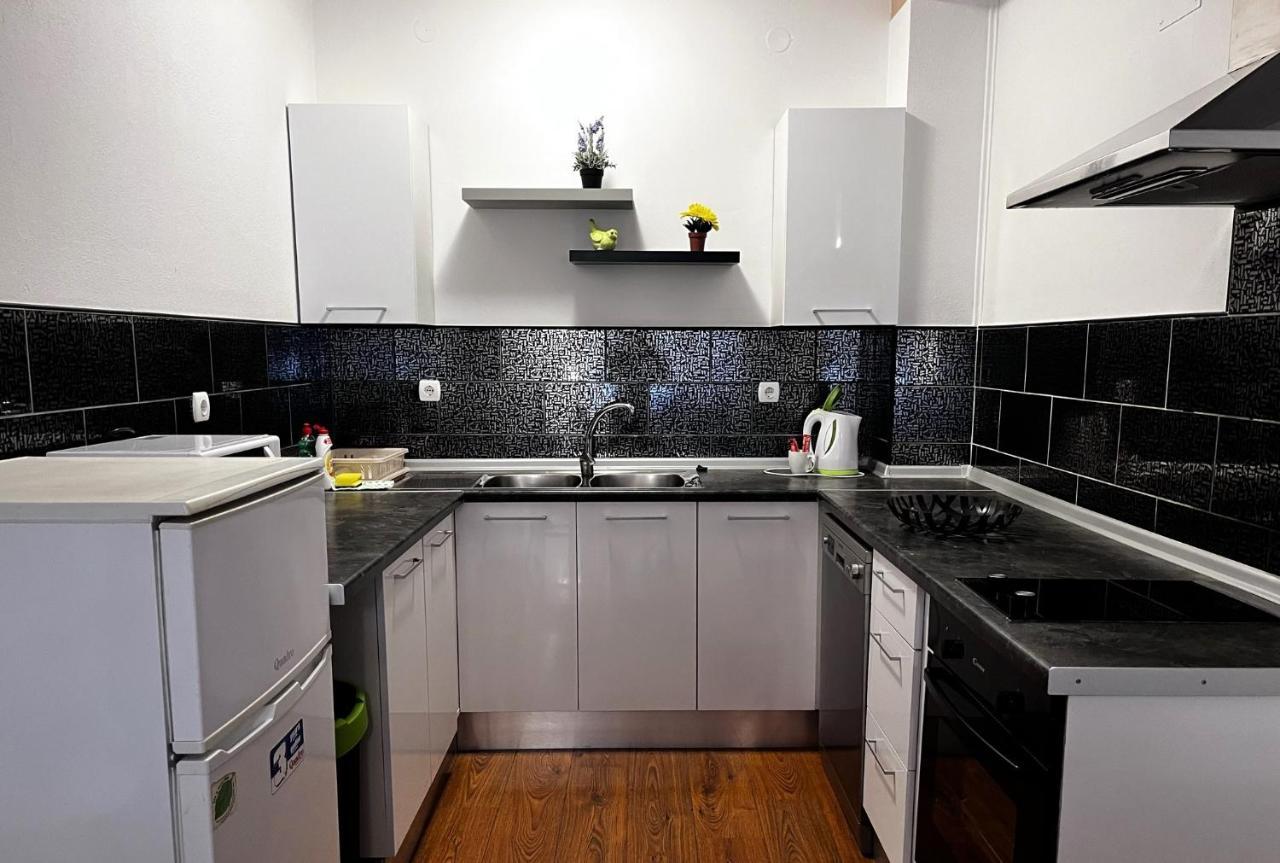 Apartment Karma Zadar Bagian luar foto